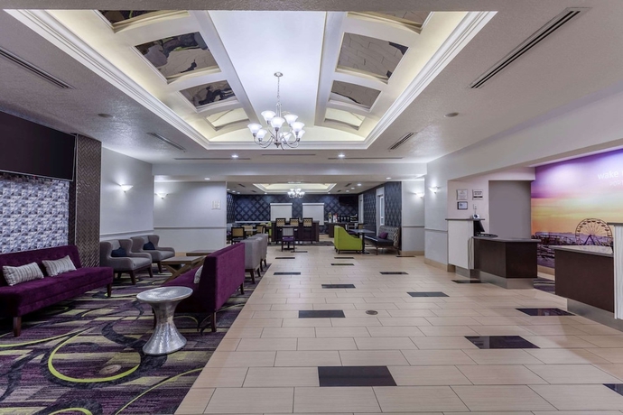Imagen de los interiores del Hotel La Quinta Inn and Suites By Wyndham Port Orange / Daytona. Foto 16