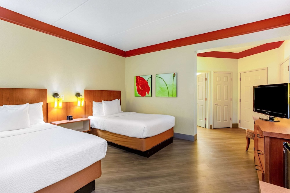 Imagen de la habitación del Hotel La Quinta Inn and Suites By Wyndham Raleigh Crabtree. Foto 10