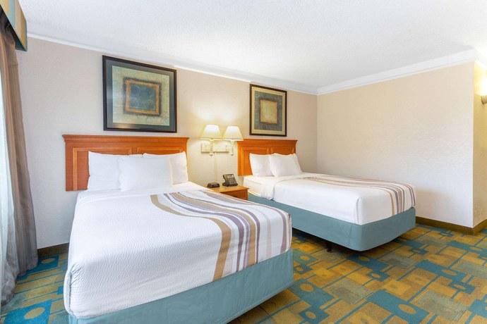 Imagen de la habitación del Hotel La Quinta Inn and Suites By Wyndham Redding. Foto 7