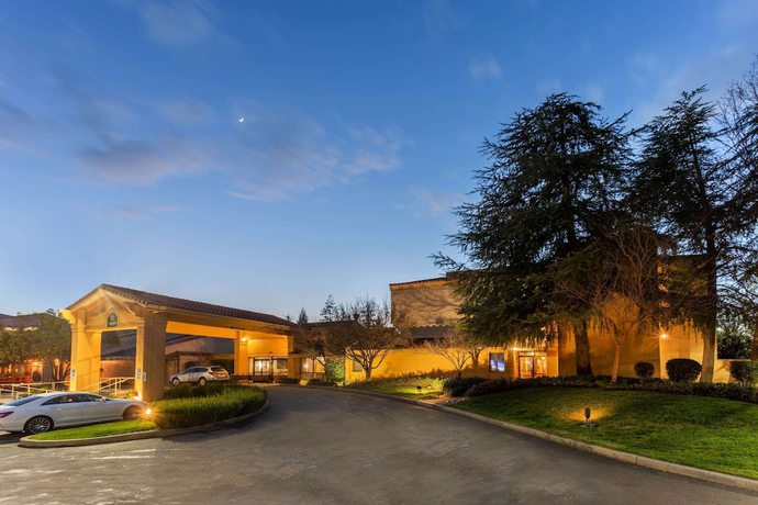 Imagen general del Hotel La Quinta Inn and Suites By Wyndham Redding. Foto 1
