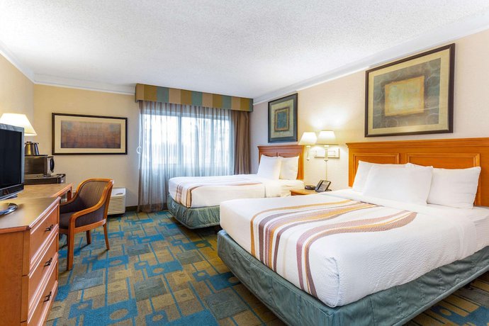 Imagen de la habitación del Hotel La Quinta Inn and Suites By Wyndham Redding. Foto 11