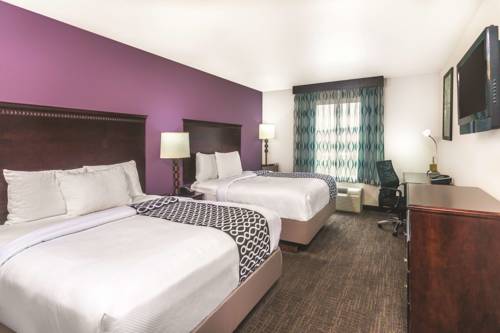 Imagen de la habitación del Hotel La Quinta Inn and Suites By Wyndham Rome. Foto 5