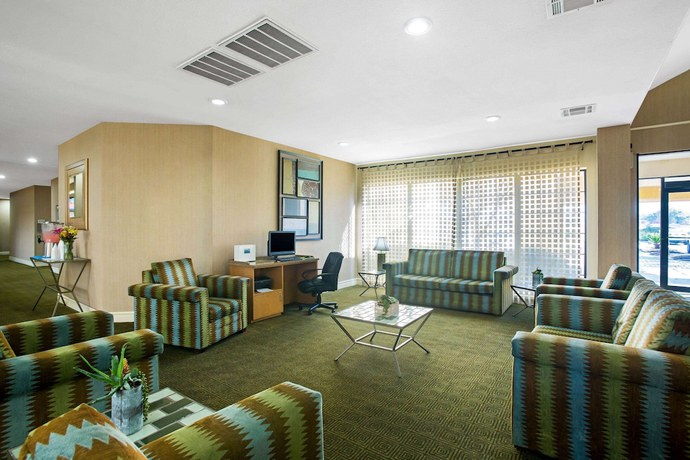 Imagen de los interiores del Hotel La Quinta Inn and Suites By Wyndham Round Rock North. Foto 18