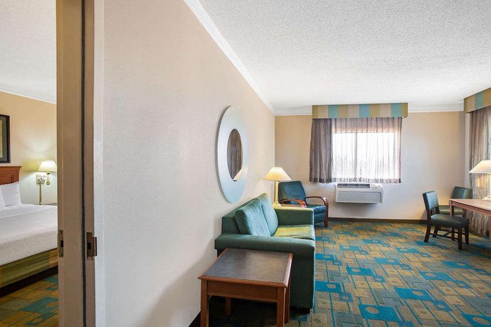 Imagen de la habitación del Hotel La Quinta Inn and Suites By Wyndham Round Rock North. Foto 15
