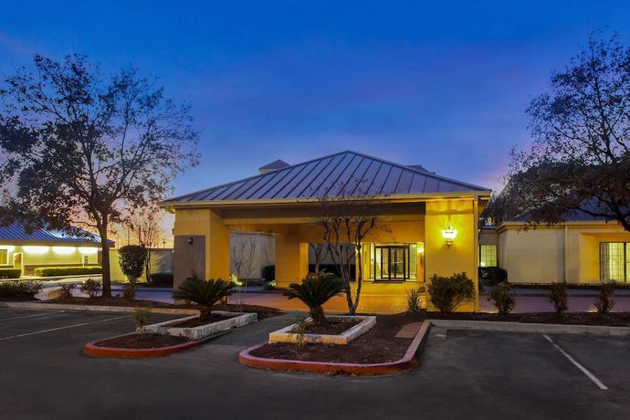 Imagen general del Hotel La Quinta Inn and Suites By Wyndham Round Rock North. Foto 1