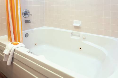 Imagen de la habitación del Hotel La Quinta Inn and Suites By Wyndham Salem Or. Foto 9