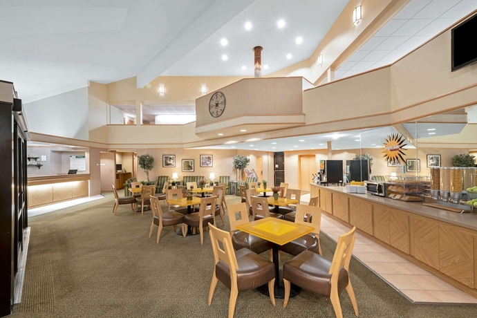Imagen de los interiores del Hotel La Quinta Inn and Suites By Wyndham Salt Lake City - Layton. Foto 18