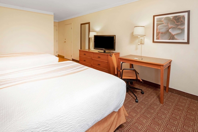 Imagen de la habitación del Hotel La Quinta Inn and Suites By Wyndham Salt Lake City - Layton. Foto 15