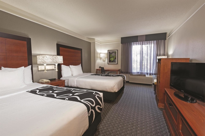 Imagen de la habitación del Hotel La Quinta Inn and Suites By Wyndham San Antonio Airport. Foto 9