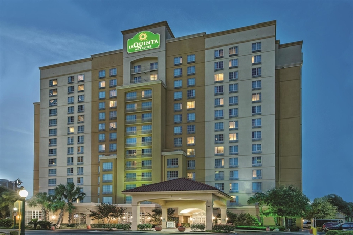 Imagen general del Hotel La Quinta Inn and Suites By Wyndham San Antonio Riverwalk. Foto 1