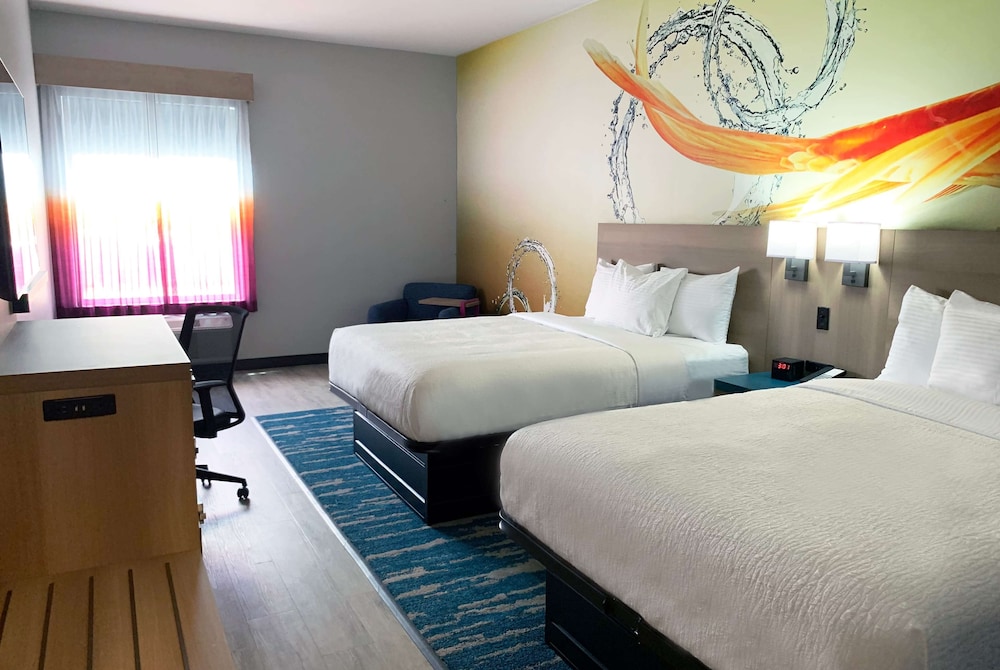Imagen de la habitación del Hotel La Quinta Inn and Suites By Wyndham San Antonio Seaworld/lafb. Foto 4