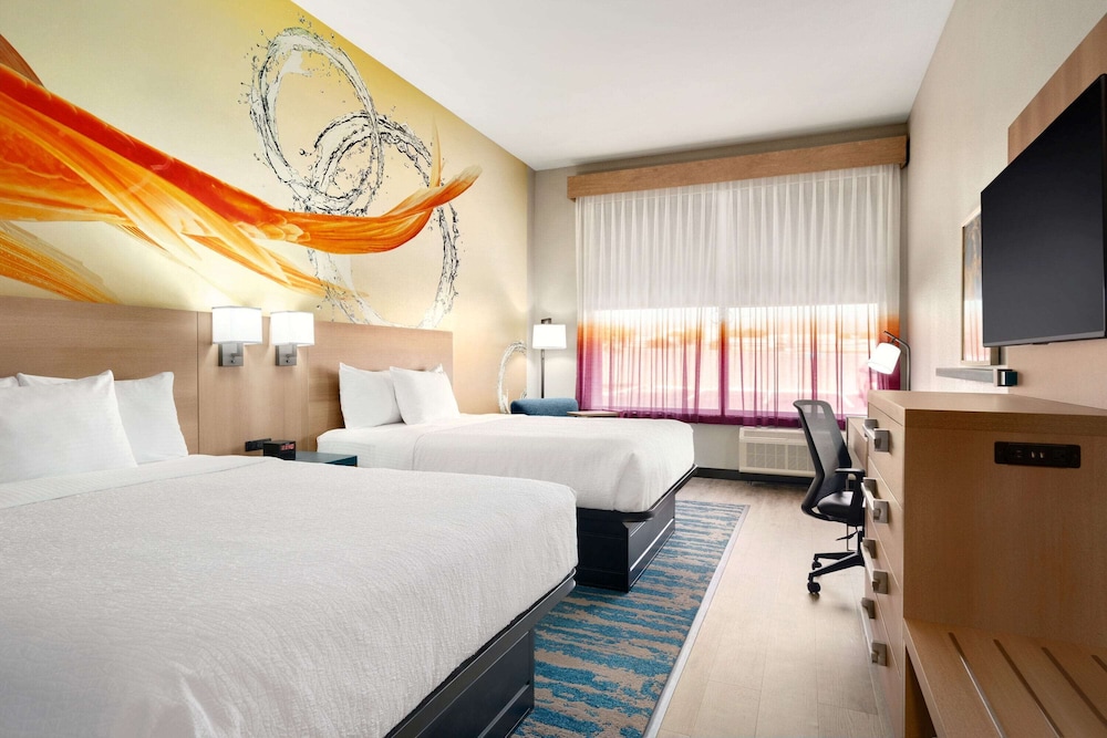 Imagen de la habitación del Hotel La Quinta Inn and Suites By Wyndham San Antonio Seaworld/lafb. Foto 6