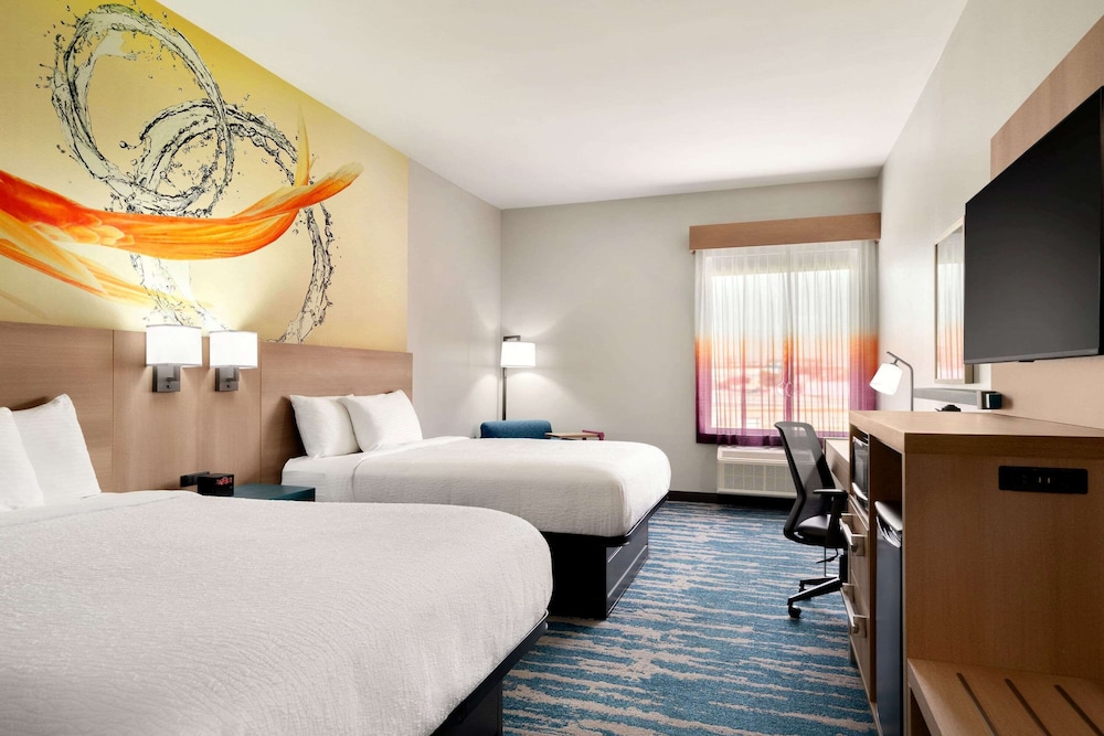 Imagen de la habitación del Hotel La Quinta Inn and Suites By Wyndham San Antonio Seaworld/lafb. Foto 7