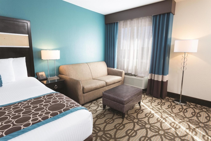 Imagen de la habitación del Hotel La Quinta Inn and Suites By Wyndham San Diego Mission Bay. Foto 7