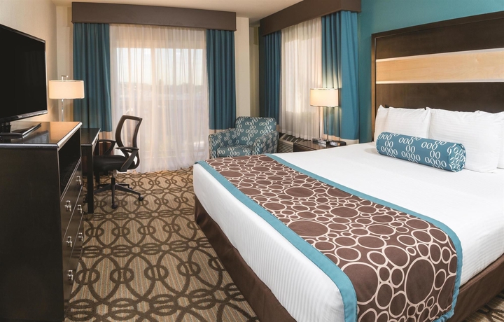 Imagen de la habitación del Hotel La Quinta Inn and Suites By Wyndham San Diego Mission Bay. Foto 9