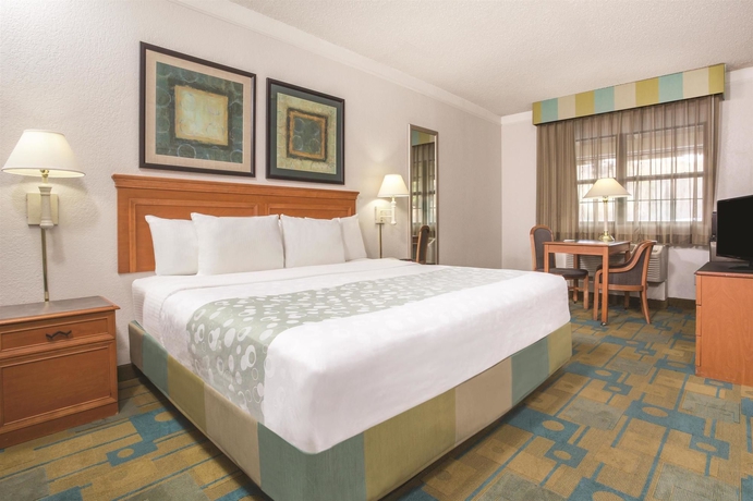 Imagen de la habitación del Hotel La Quinta Inn and Suites By Wyndham San Francisco Airport N. Foto 4