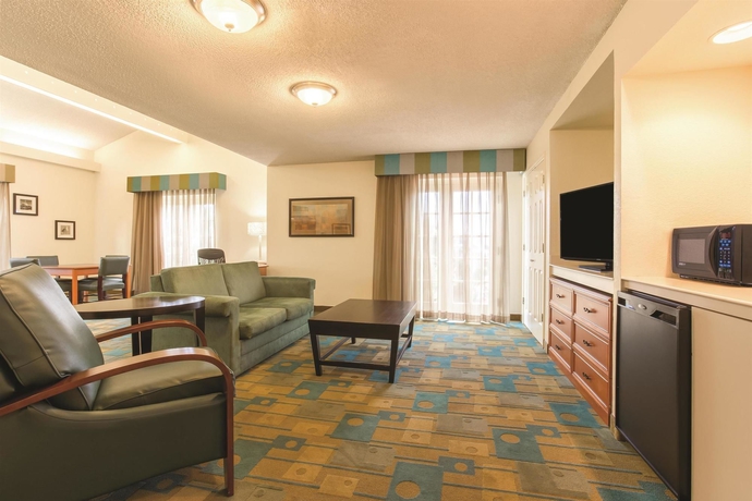 Imagen de la habitación del Hotel La Quinta Inn and Suites By Wyndham San Francisco Airport N. Foto 7