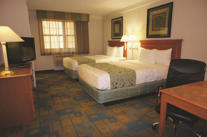 Imagen de la habitación del Hotel La Quinta Inn and Suites By Wyndham San Francisco Airport N. Foto 13