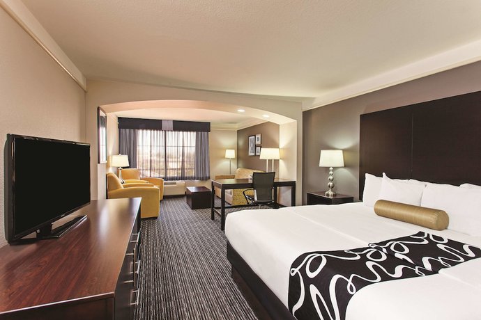 Imagen de la habitación del Hotel La Quinta Inn and Suites By Wyndham Santa Clarita - Valencia. Foto 3