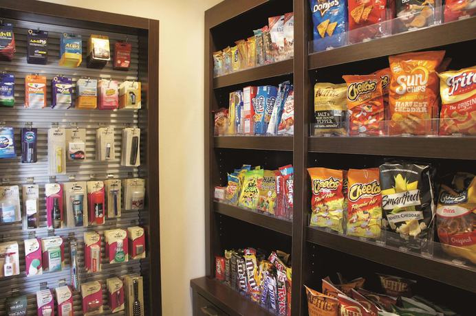 Imagen de los interiores del Hotel La Quinta Inn and Suites By Wyndham Santa Clarita - Valencia. Foto 14