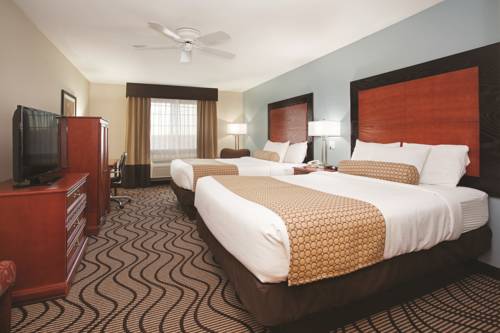 Imagen de la habitación del Hotel La Quinta Inn and Suites By Wyndham Santa Rosa. Foto 2