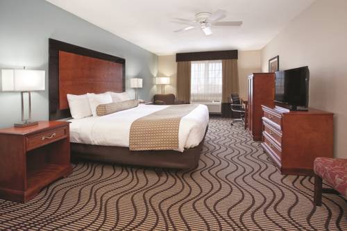 Imagen de la habitación del Hotel La Quinta Inn and Suites By Wyndham Santa Rosa. Foto 5