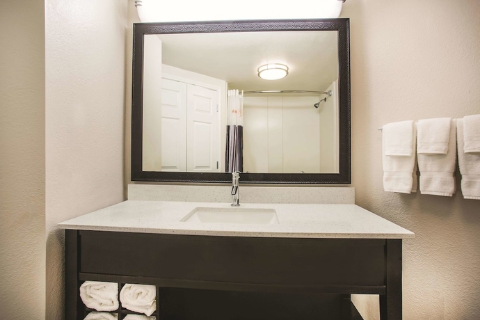 Imagen de la habitación del Hotel La Quinta Inn and Suites By Wyndham Seattle Bellevue/kirkland. Foto 11