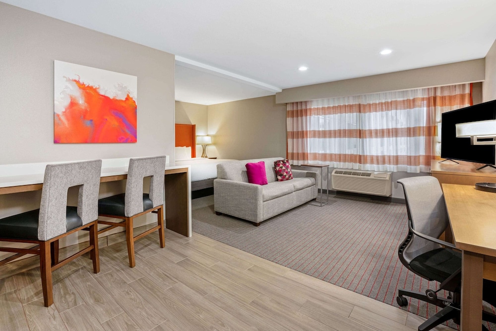 Imagen de la habitación del Hotel La Quinta Inn and Suites By Wyndham Seattle Federal Way. Foto 4