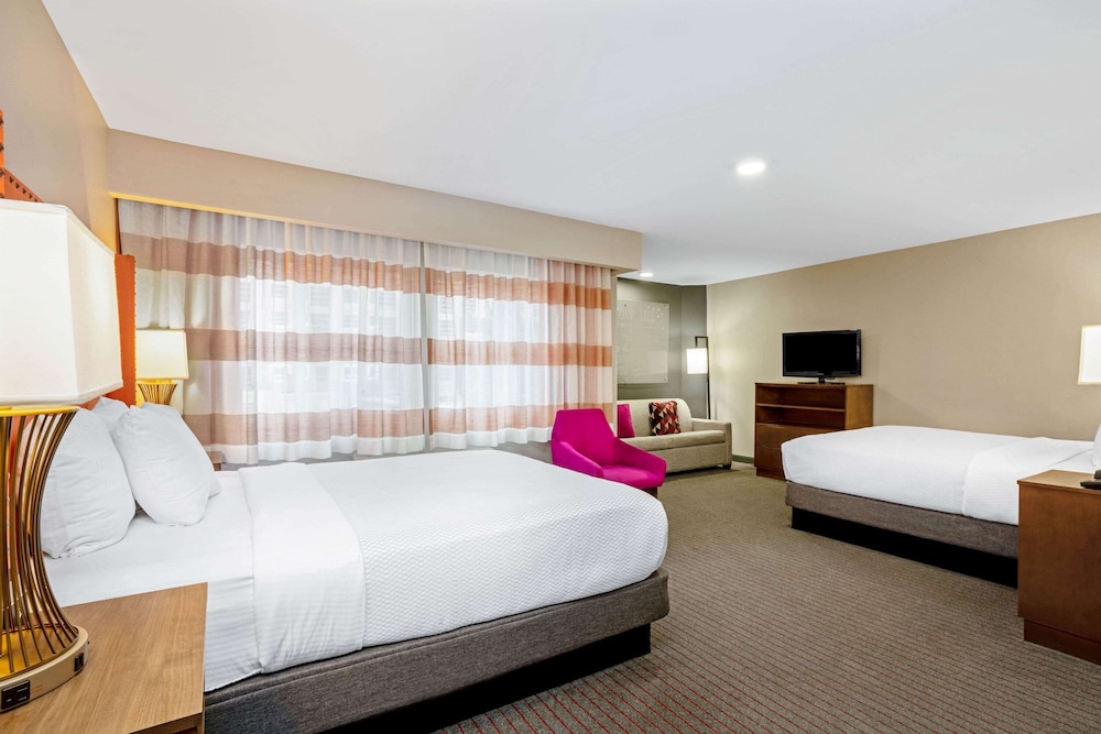 Imagen de la habitación del Hotel La Quinta Inn and Suites By Wyndham Seattle Federal Way. Foto 7