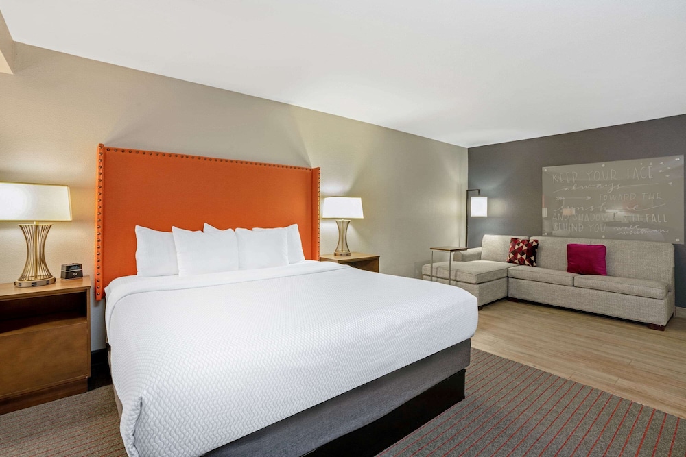 Imagen de la habitación del Hotel La Quinta Inn and Suites By Wyndham Seattle Federal Way. Foto 8