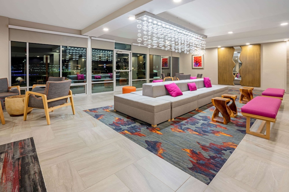 Imagen de los interiores del Hotel La Quinta Inn and Suites By Wyndham Seattle Federal Way. Foto 20