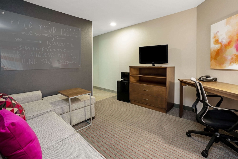 Imagen de la habitación del Hotel La Quinta Inn and Suites By Wyndham Seattle Federal Way. Foto 13
