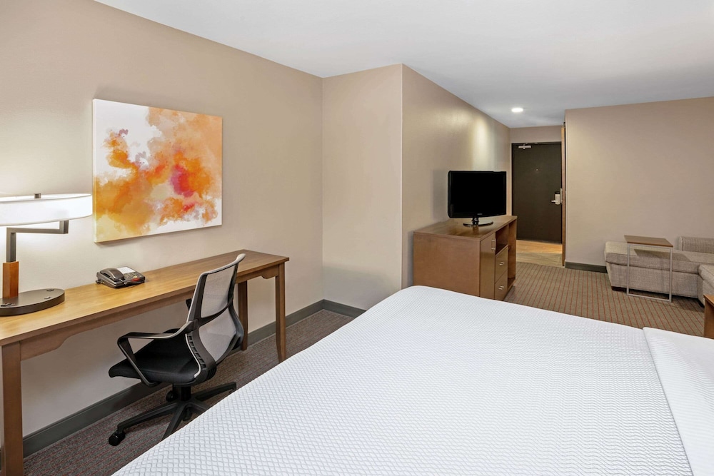 Imagen de la habitación del Hotel La Quinta Inn and Suites By Wyndham Seattle Federal Way. Foto 17