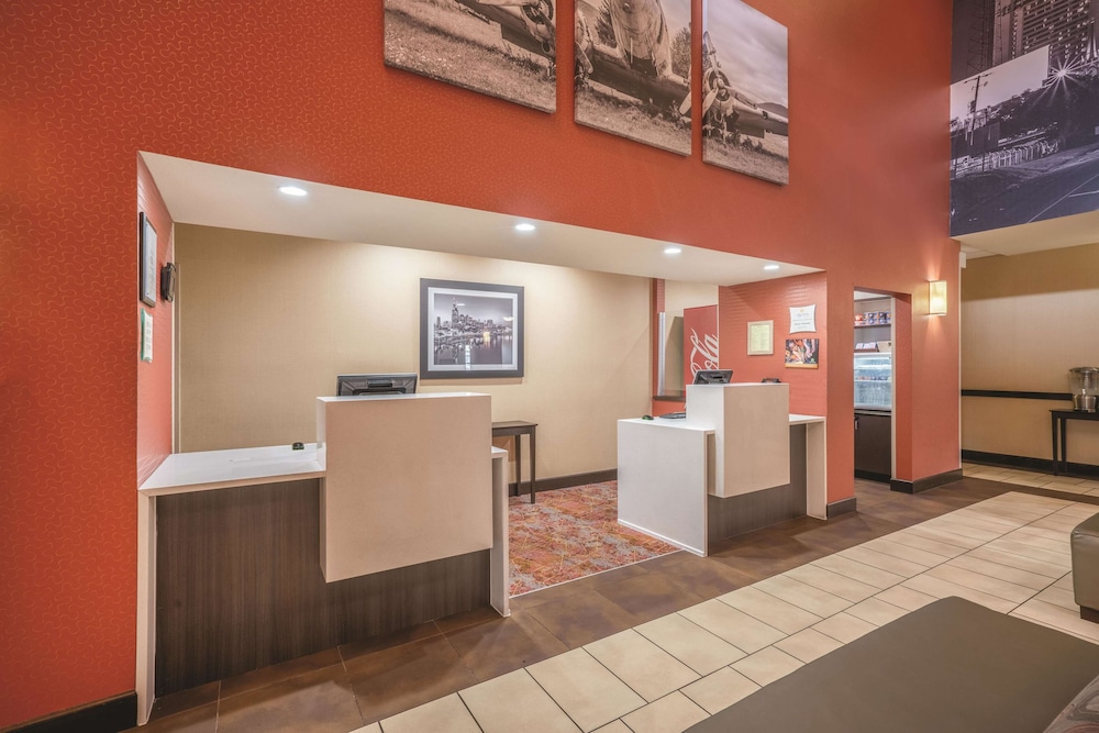 Imagen de los interiores del Hotel La Quinta Inn and Suites By Wyndham Smyrna Tn - Nashville. Foto 18