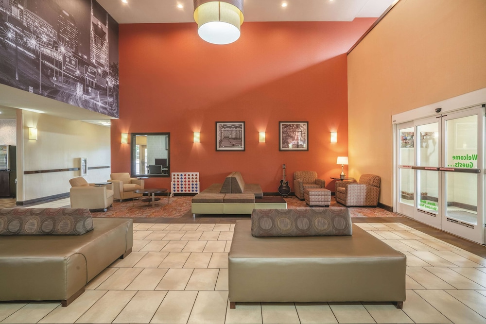 Imagen de los interiores del Hotel La Quinta Inn and Suites By Wyndham Smyrna Tn - Nashville. Foto 19
