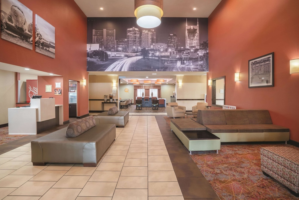 Imagen de los interiores del Hotel La Quinta Inn and Suites By Wyndham Smyrna Tn - Nashville. Foto 20