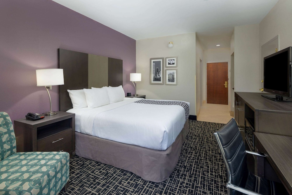 Imagen de la habitación del Hotel La Quinta Inn and Suites By Wyndham Snellville-stone Mountain. Foto 9