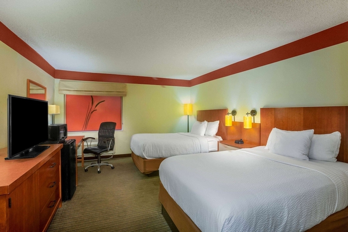 Imagen de la habitación del Hotel La Quinta Inn and Suites By Wyndham Springdale. Foto 8