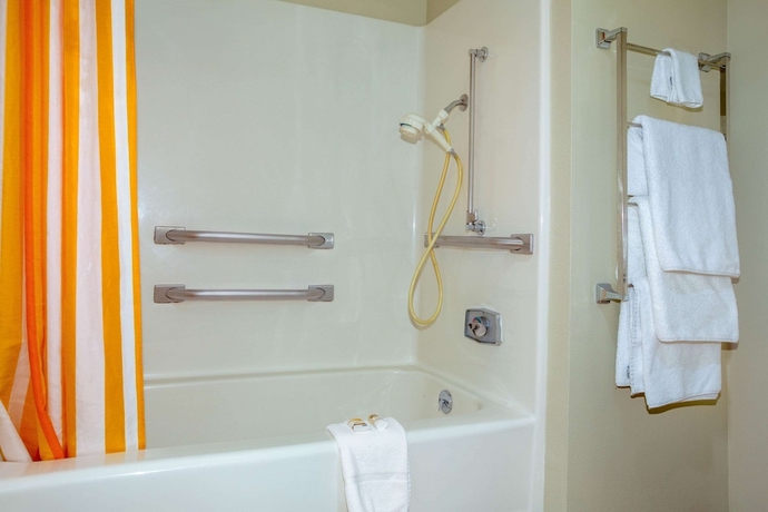 Imagen de la habitación del Hotel La Quinta Inn and Suites By Wyndham Springdale. Foto 17