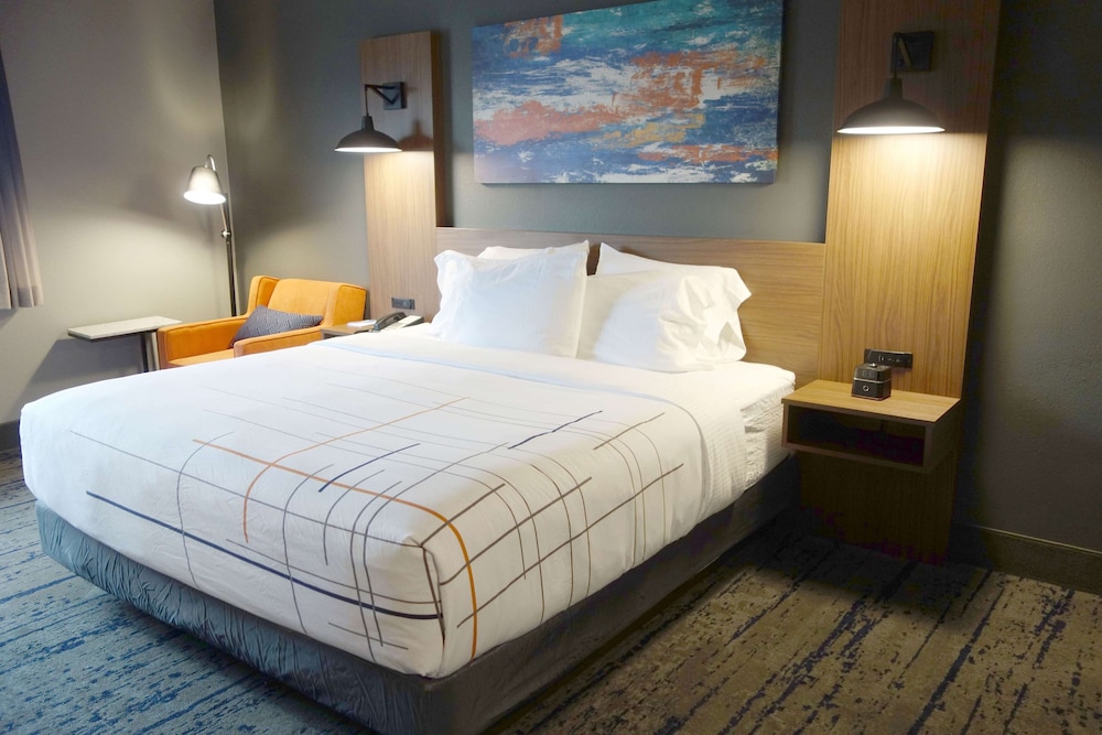 Imagen de la habitación del Hotel La Quinta Inn and Suites By Wyndham Springfield. Foto 9