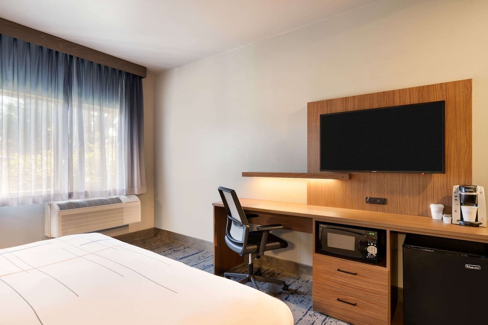 Imagen de la habitación del Hotel La Quinta Inn and Suites By Wyndham Springfield. Foto 16