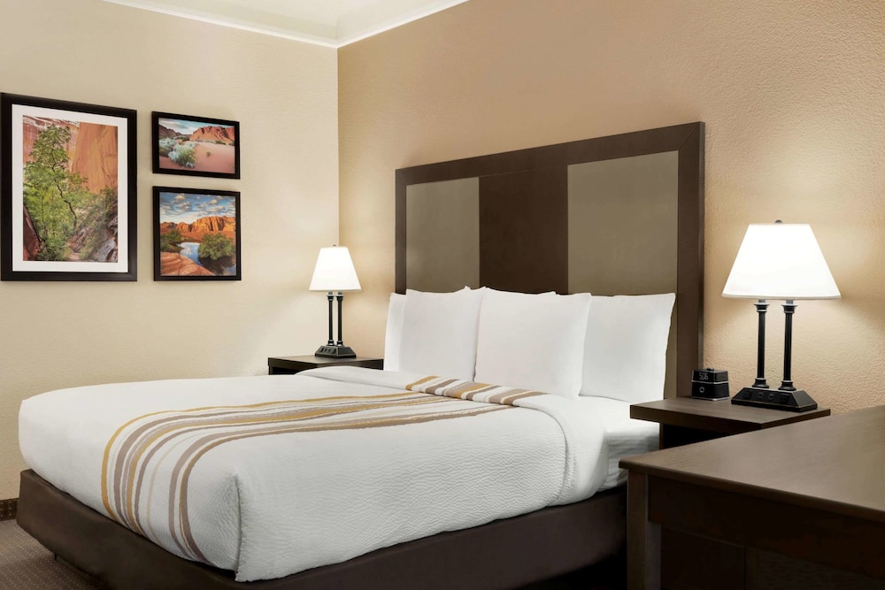 Imagen de la habitación del Hotel La Quinta Inn and Suites By Wyndham St. George. Foto 3