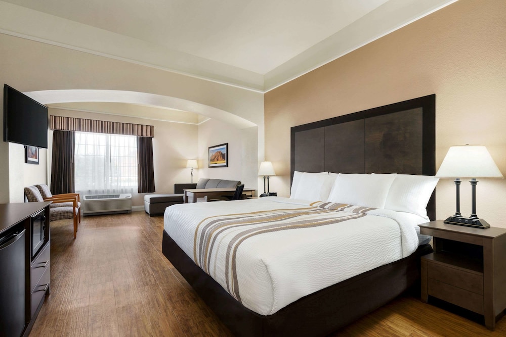 Imagen de la habitación del Hotel La Quinta Inn and Suites By Wyndham St. George. Foto 8