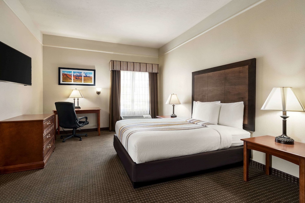 Imagen de la habitación del Hotel La Quinta Inn and Suites By Wyndham St. George. Foto 10