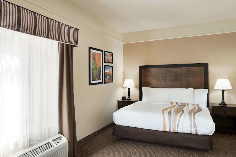 Imagen de la habitación del Hotel La Quinta Inn and Suites By Wyndham St. George. Foto 13