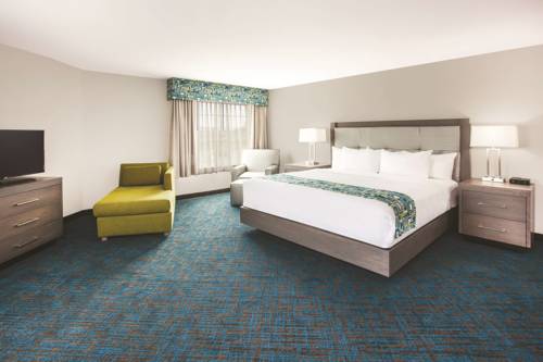 Imagen de la habitación del Hotel La Quinta Inn and Suites By Wyndham St. Paul-woodbury. Foto 6