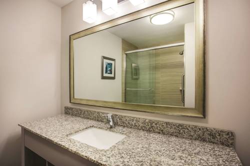 Imagen de la habitación del Hotel La Quinta Inn and Suites By Wyndham St. Paul-woodbury. Foto 7