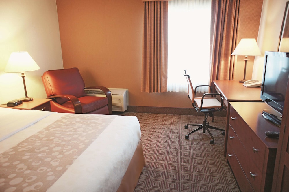 Imagen de la habitación del Hotel La Quinta Inn and Suites By Wyndham Stamford / New York City. Foto 3
