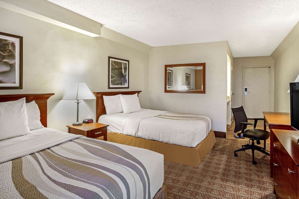 Imagen de la habitación del Hotel La Quinta Inn and Suites By Wyndham Stamford / New York City. Foto 14