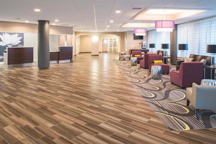 Imagen de los interiores del Hotel La Quinta Inn and Suites By Wyndham Tacoma - Seattle. Foto 12